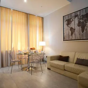seafront-apartment-naples.hotels-amalfi.com/